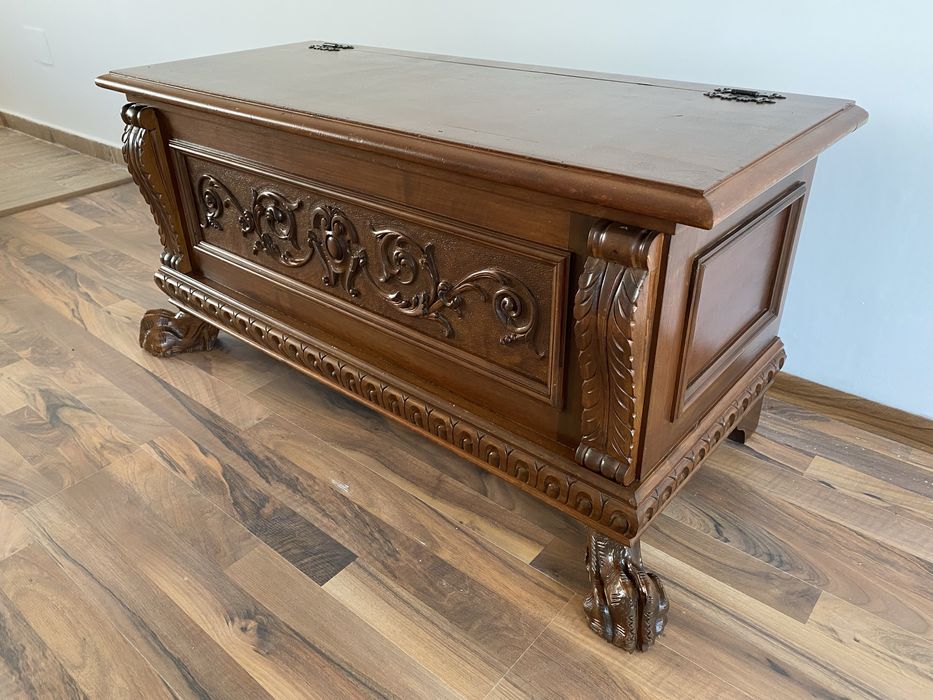 Cufar Lada Lemn Masiv Gheare Leu Vintage