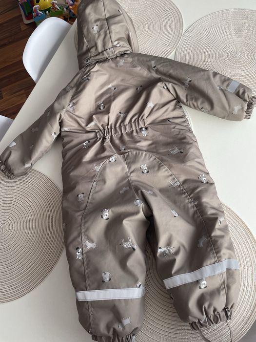 Salopeta iarnă pentru copi H&M (1,5-2 ani, 92 cm) cu mănuși și botoșei