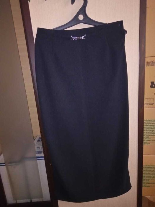 Юбки разные черные, цены разные