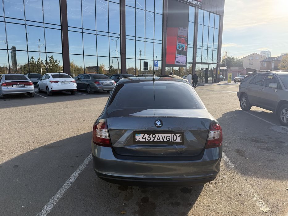 Продам Шкоду рапид