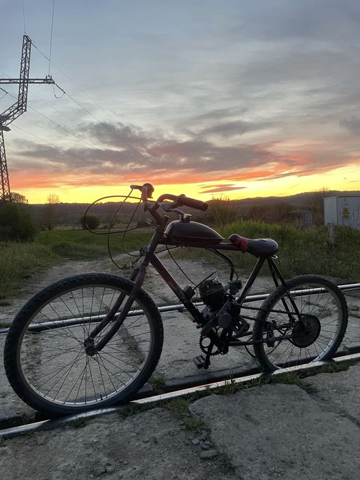 Bicicleta cu motor 80cc