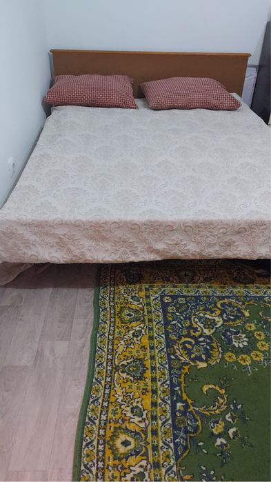Продам двухспальную кровать