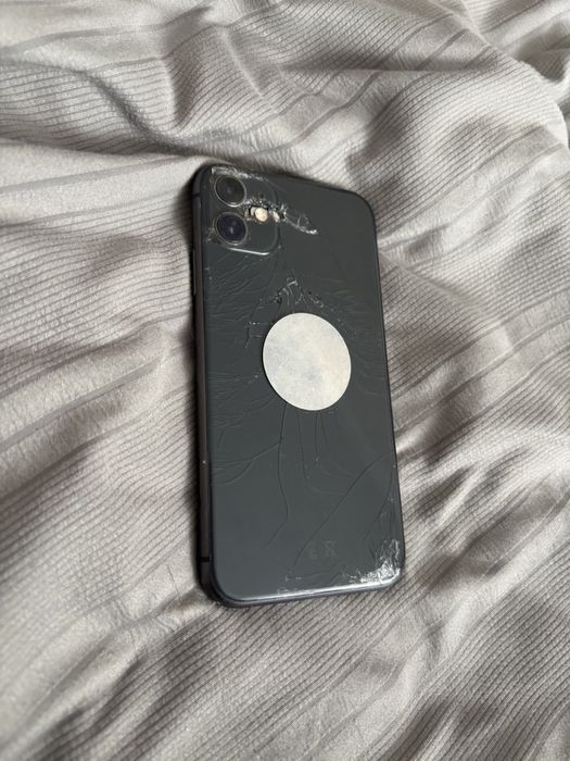 Продам или обменяю iphone 11 64 гб