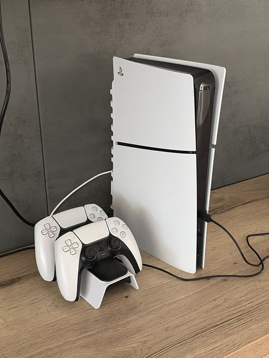 Play Station 5 slim