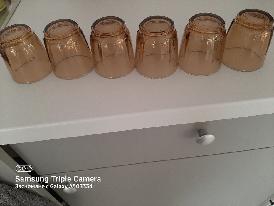 Продавам 3 бр.бели плата