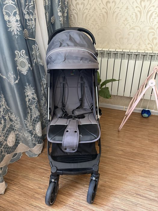 продам детскую коляску