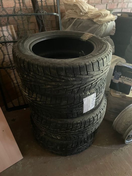 Резина липучка Nokian