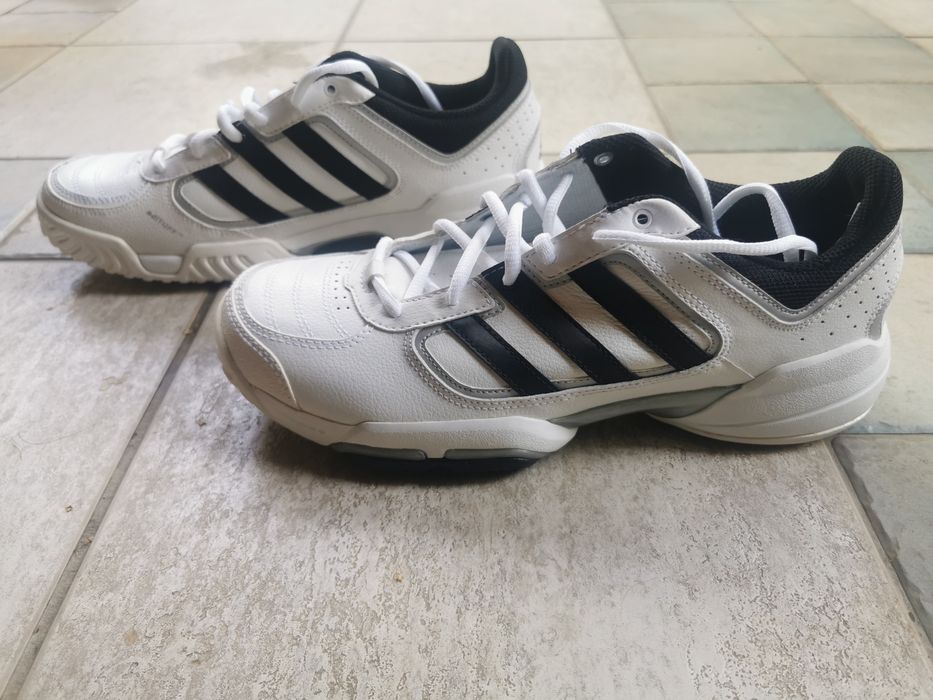 42 Номер спортни мъжки обувки Adidas Tour CLS (D)