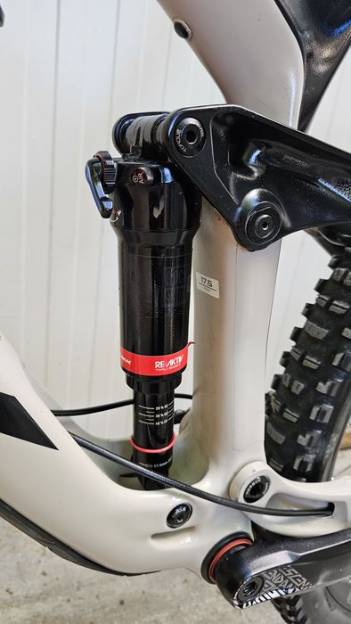 29" Trek slash 9.7