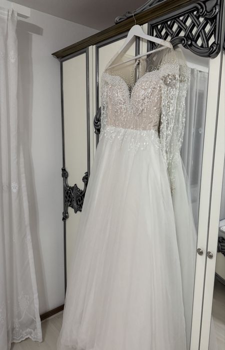 Vând rochie de mireasă