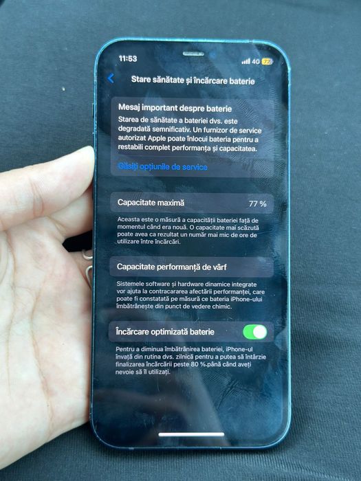iPhone 12 în stare impecabila+accesorii