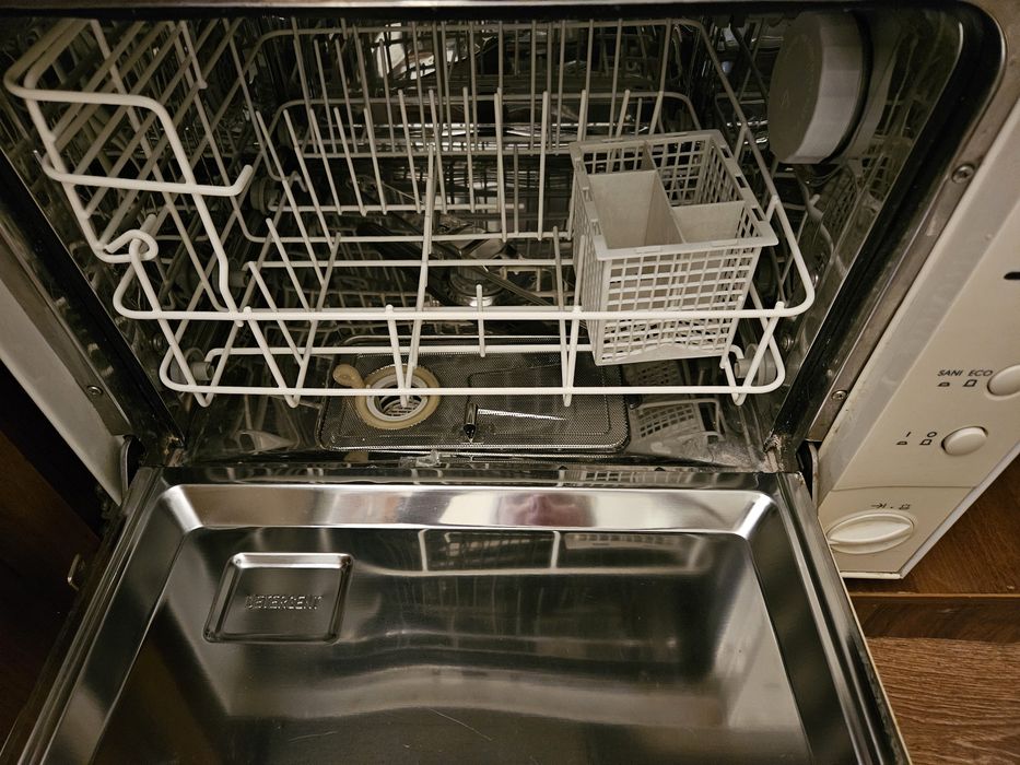 Посудомоечная  машинка Zanussi