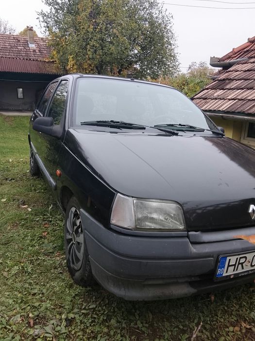 Renault Clio 1995 benzină, 431 € — imagine 1