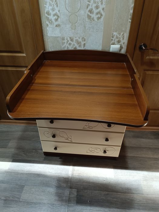 Пеленальный стол-комод