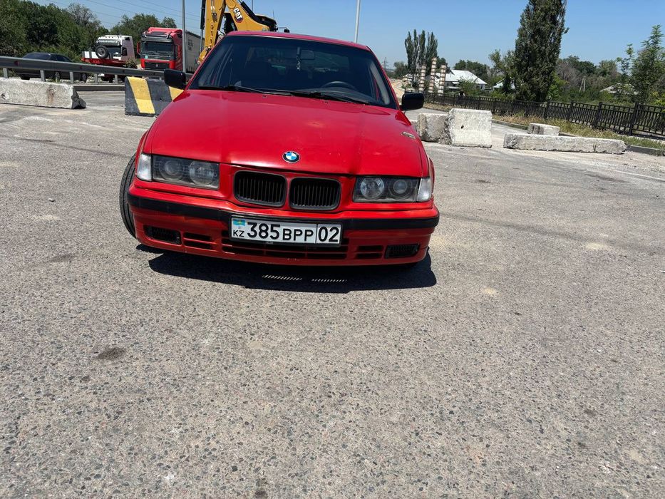 Bmw E36 (318i) Red
