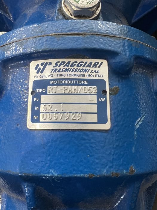 Нов мотор-редуктор 0.75кВ/27 оборота