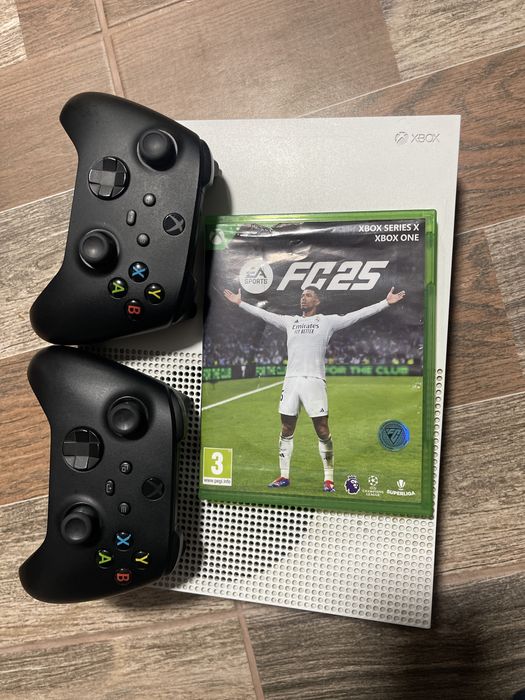 Vand x box one s cu doua mansete si fc25