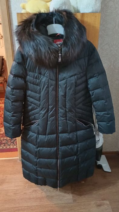 Продам женский пуховик