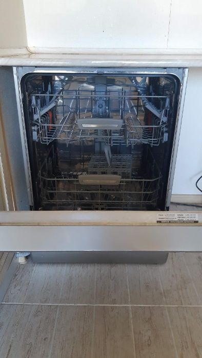 Посудомоечная машина Hotpoint-Ariston