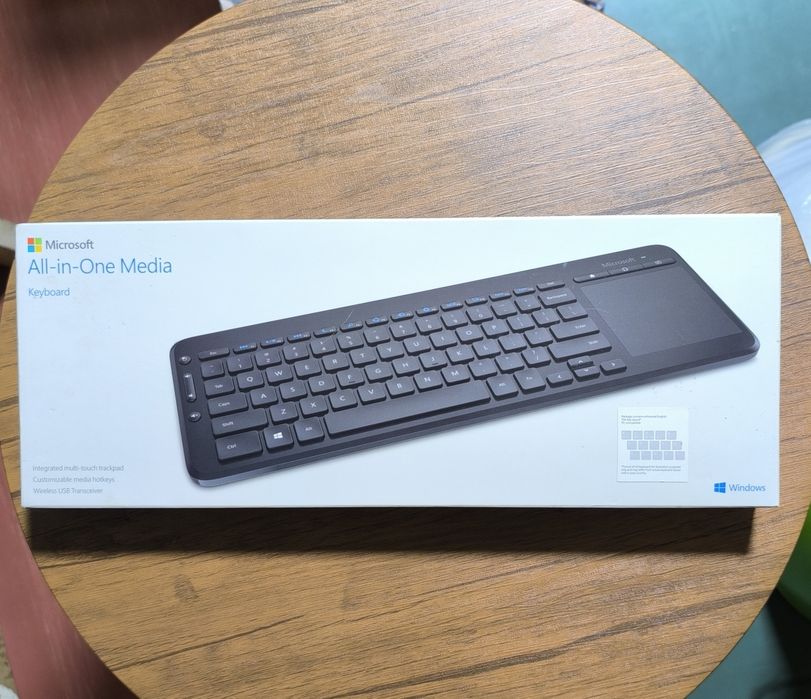 Tastatură Wireless Microsoft All-in-One Media cu Trackpad integrat