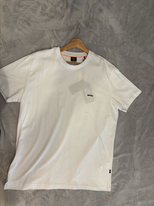 Tricou BOSS Alb, 3xl, toate etichetele originale atasate, nou