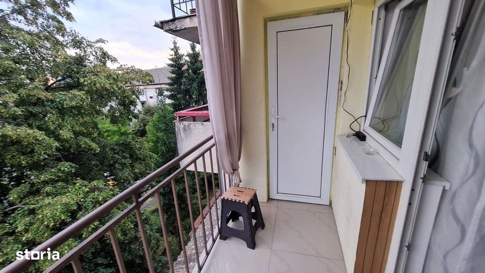 Apartament 3 camere 60 mp decomandat zona centrala