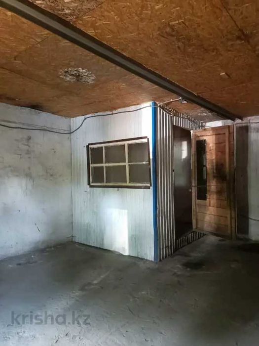 Гараж · 30 м² · Чапаева 10/4