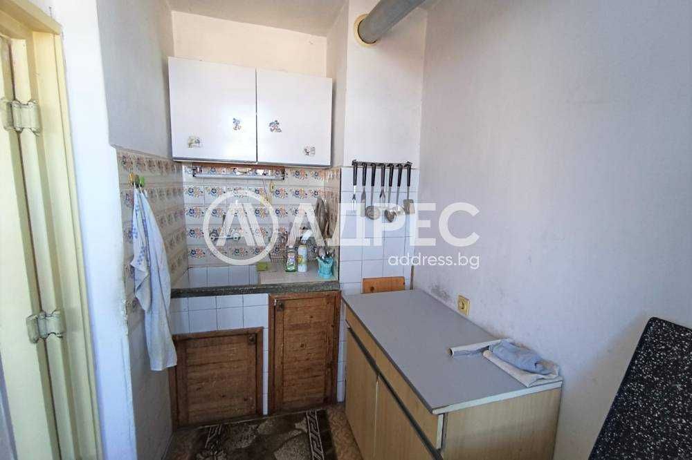 Продава се Тристаен апартамент в Разград, Център - 86 кв.м за 1186 €/кв.м - Снимка #4