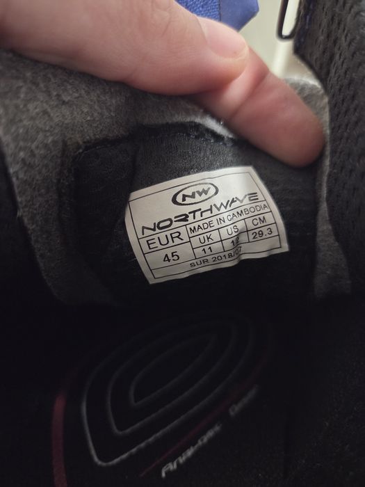 Pantofi bicicleta cu sau fara placute/pedale