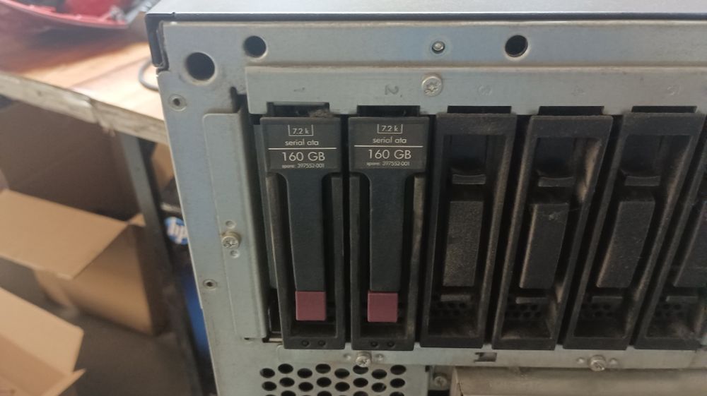 Продавам сървър HP