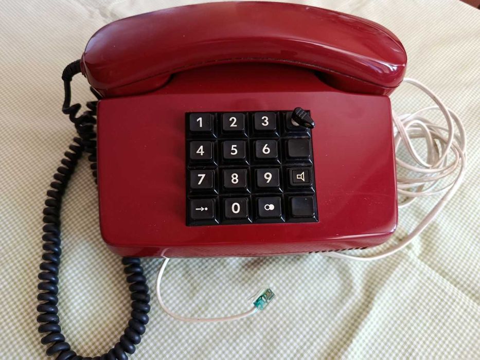 Многофункционален немски стационарен телефон с бутони