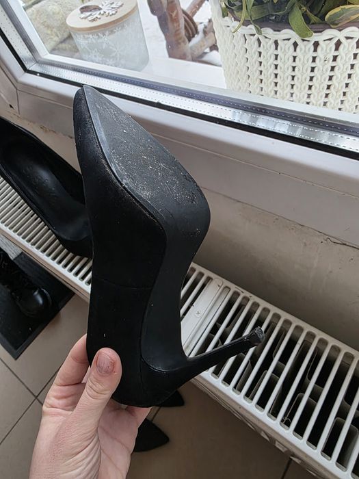 Pantofi stiletto Bershka negri