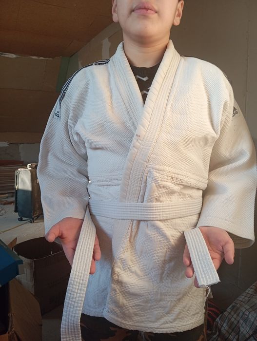 Кимано для дзюдо продам