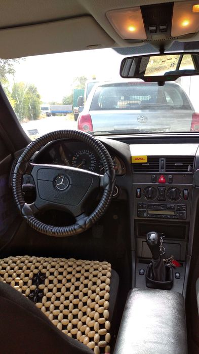 Мерцедес с 180 бензин