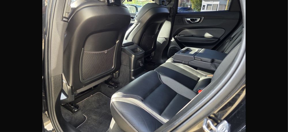 VOLVO XC60 R DESIGN=2022=2.0=398CP=E6=4x4=Panoramic=Camera=Distronic=Clima=Pilot=Comp=Navi=Virtual=Ful Led=Ful Piele=Impecabila=