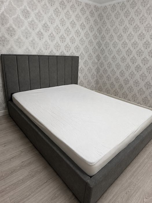 Продам двухспальную кровать