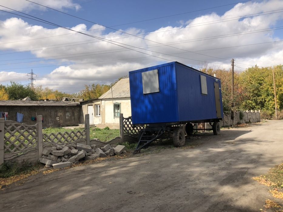 Продам дом с  помещением 585кв