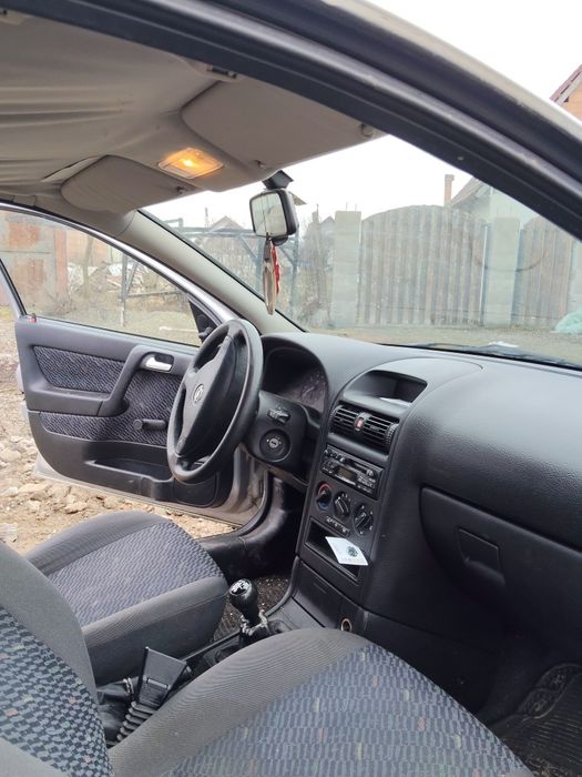 Opell astart culoarea argintiu