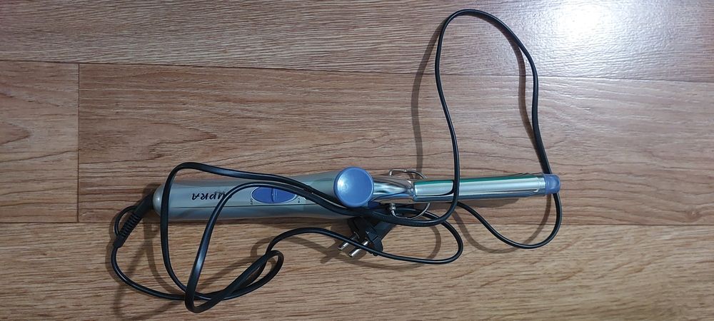 Продам плойку для укладки волос