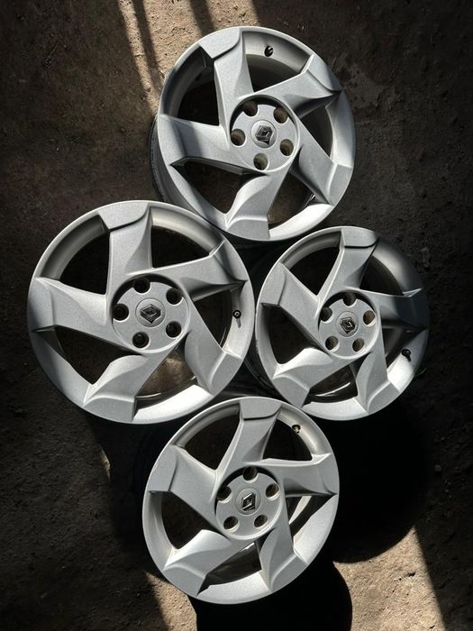 R16 PCD 5*114,3 Комплект оригинальных легкосплавных дисков Duster