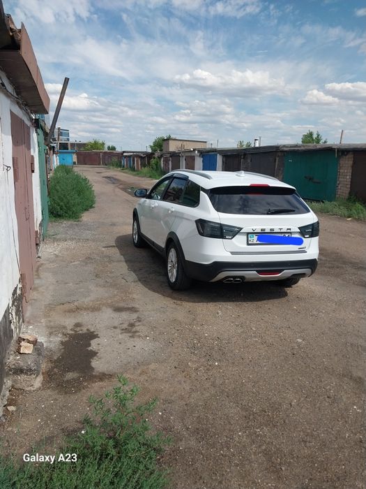 Лада веста св кросс робот 1.8 2019г