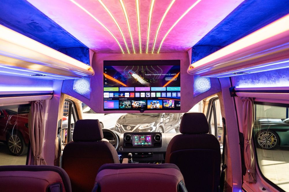 Inchiriez microbuz VIP 8+1