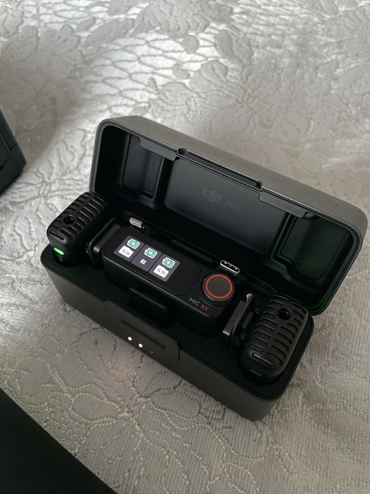 Продам Sony ZV-E 1 с полным комплектом