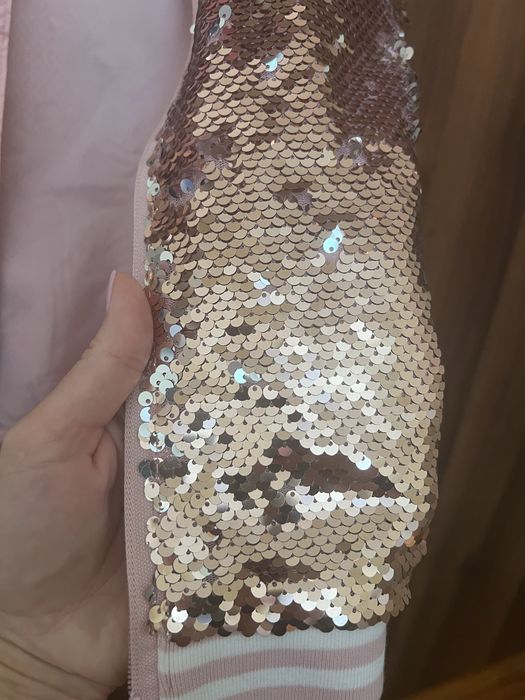 Jacheta fete paiete