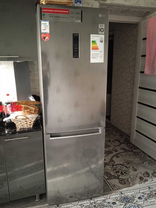 продаётся холодильник