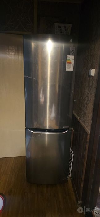 Продам холодильник LG