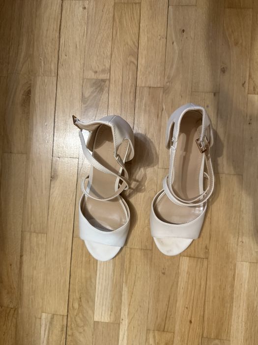 Дамски официални обувки