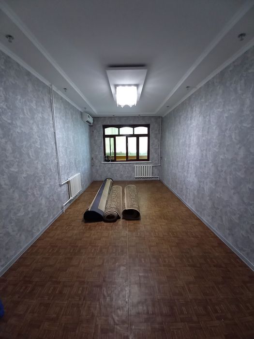 Обмен 9 мкрда 3 хона уйни. Келишган холда  4 хонага