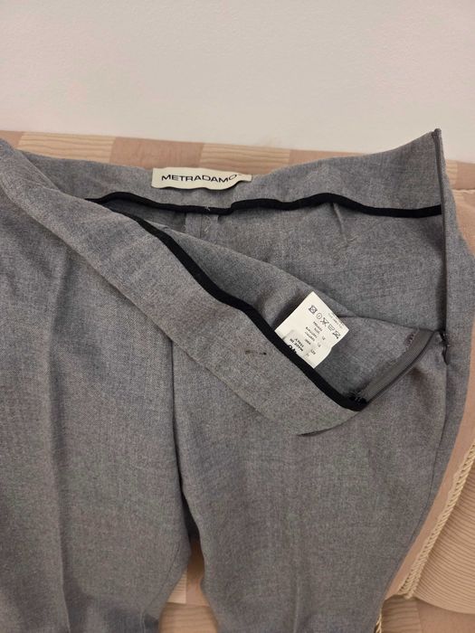 Pantaloni 92% lana gri deschis