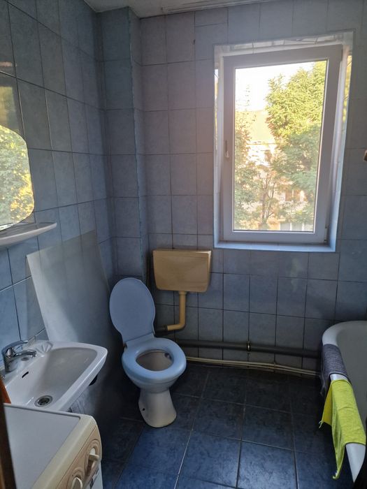 Vand apartament o camera